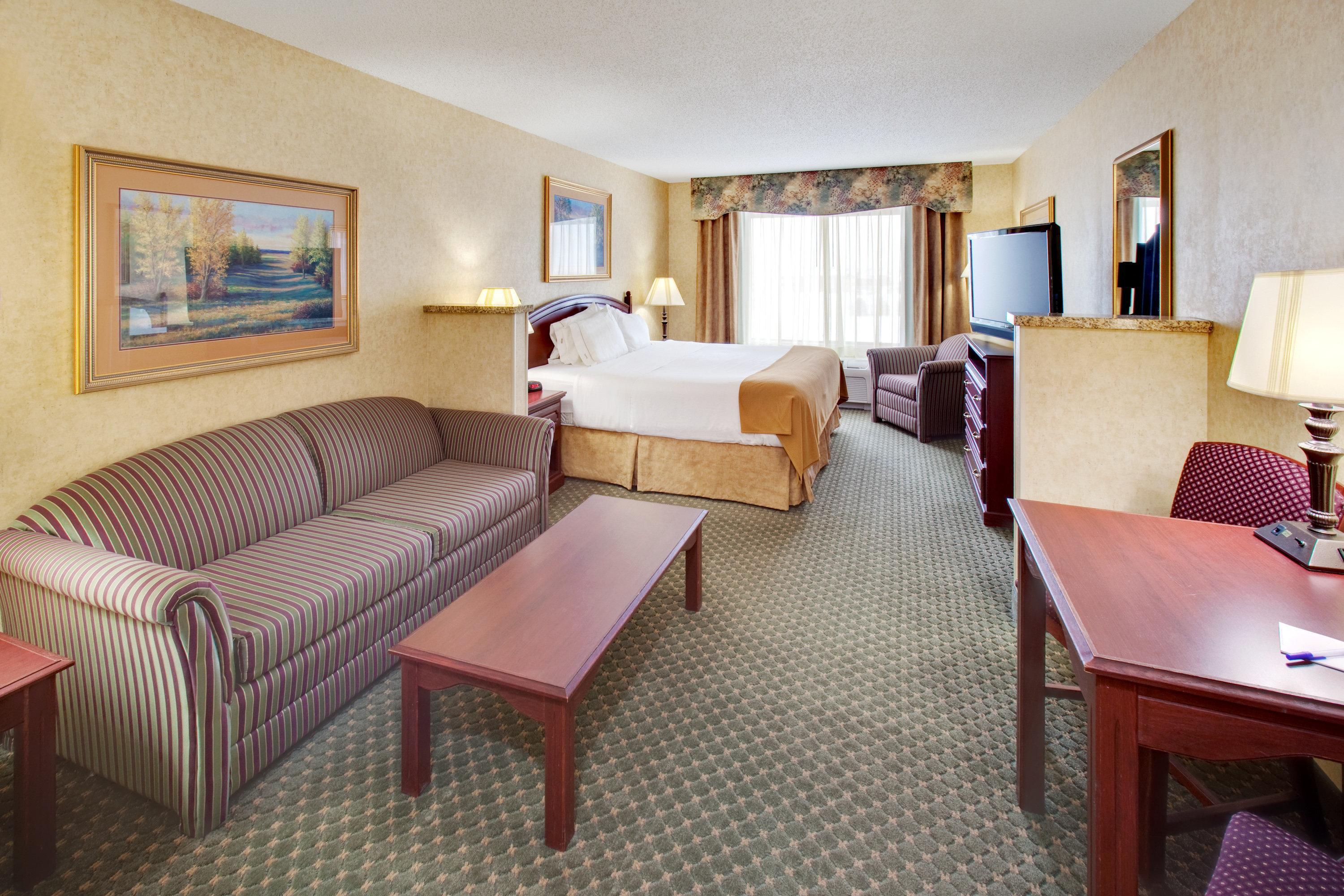 Holiday Inn Express Hotel & Suites Bismarck By Ihg Esterno foto