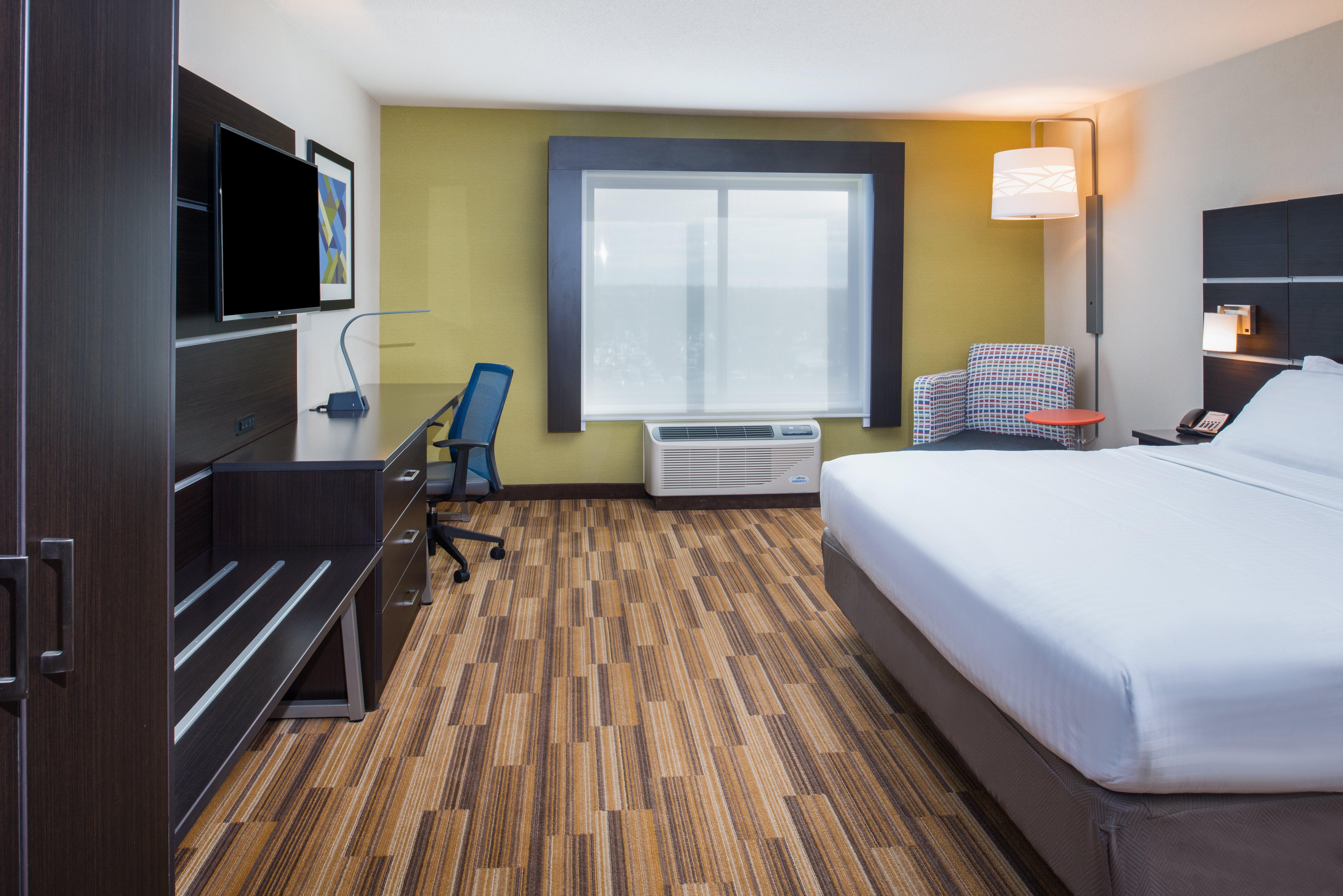 Holiday Inn Express Hotel & Suites Bismarck By Ihg Esterno foto